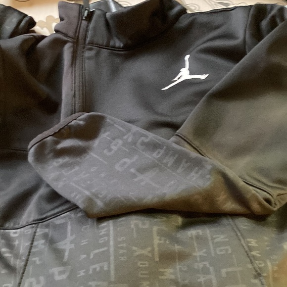 NIKE THERMA-FIT SHIRT - Picture 7 of 8